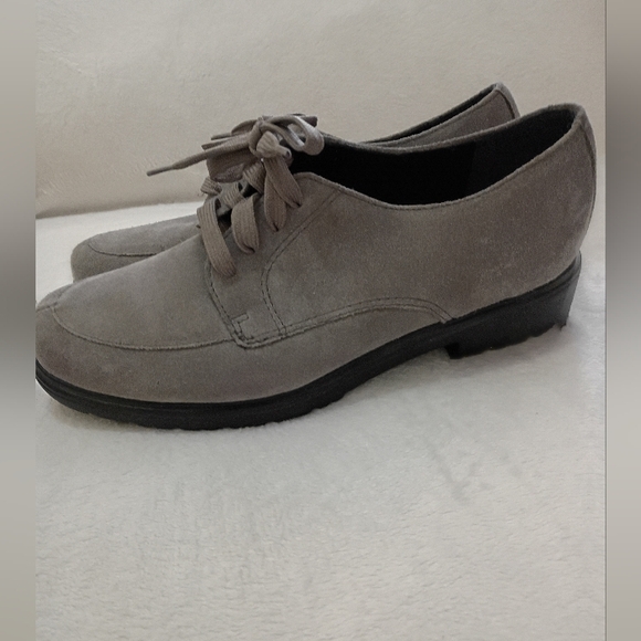 Munro Other - Munro Veranda Water Resistant Derby Lace-Up Shoes. 
